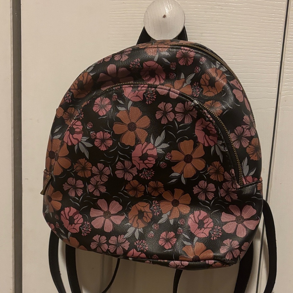 Kohl’s Floral Black and Pink Backpack - small